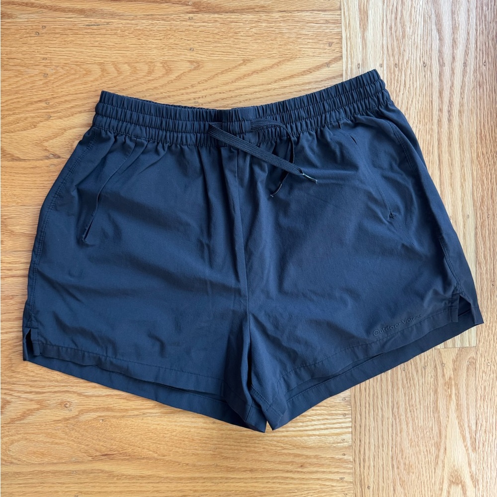 Outdoor Voices Doing Things 2.5” Shorts Elastic Drawstring Small Black